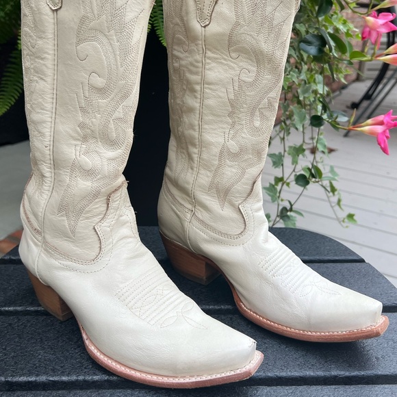 FREEBIRD WOODLAND BEIGE BOOTS - Size 7 - Picture 2 of 12